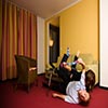 Délire dans une chambre d'hôtel