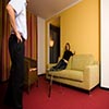 Délire dans une chambre d'hôtel